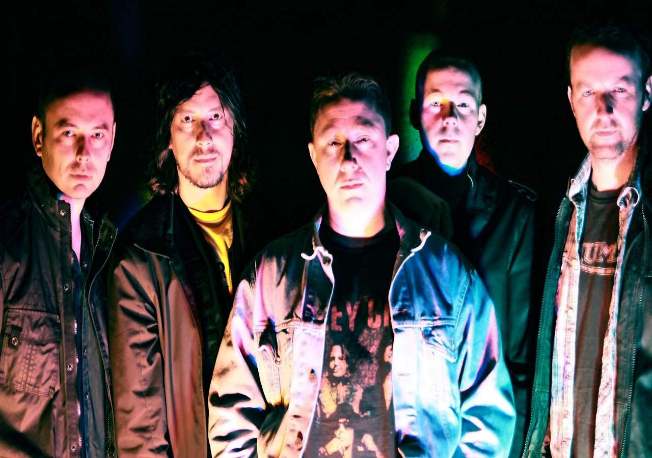 Nine lies   main homepage band image b